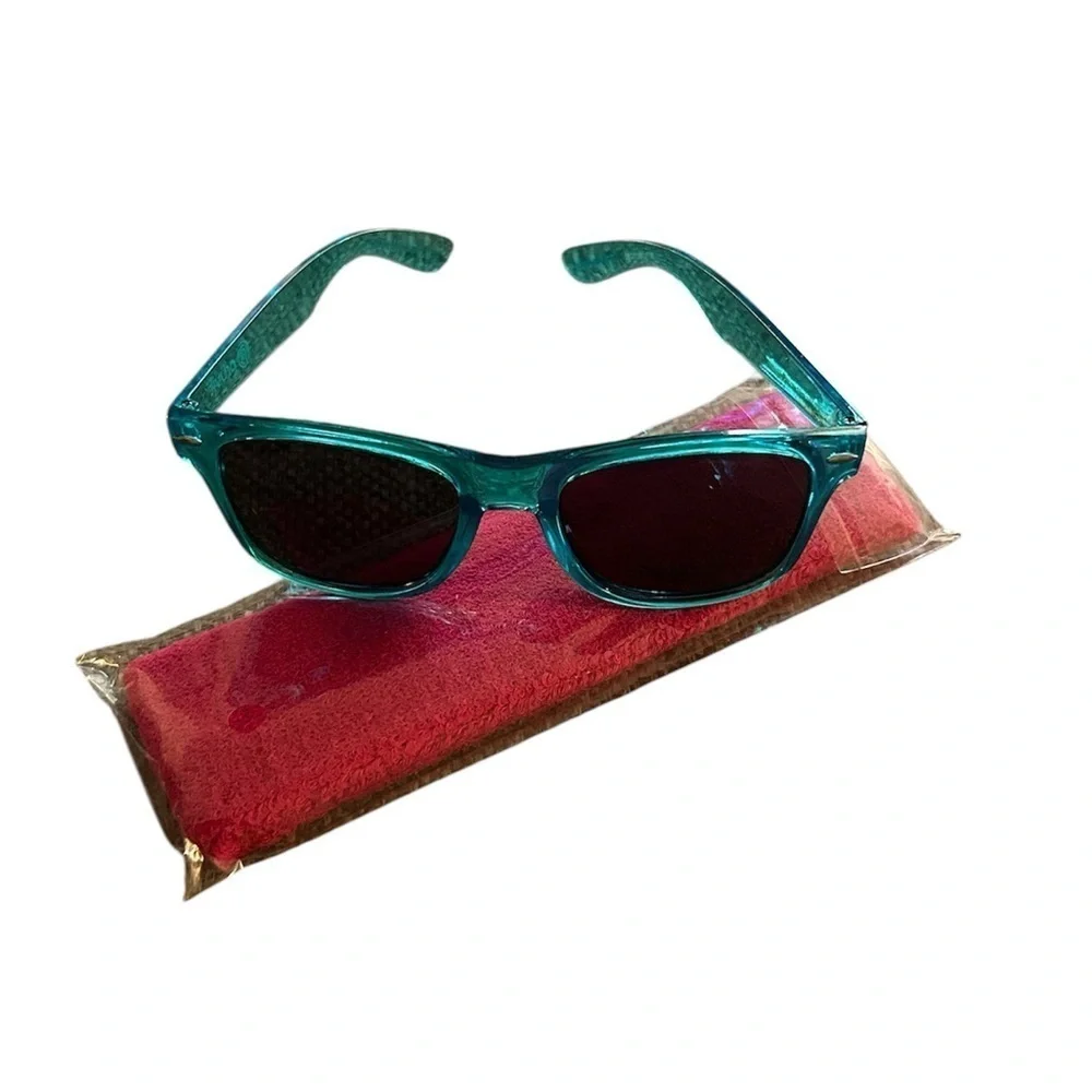 NWOT Pruvit Sunglasses and Sweatband